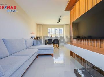 Casa · 88m² · 3 Quartos · 2 Vagas · Sobrado em Condomínio à venda no Xaxim, com três quartos sendo uma suíte e espaço de quintal