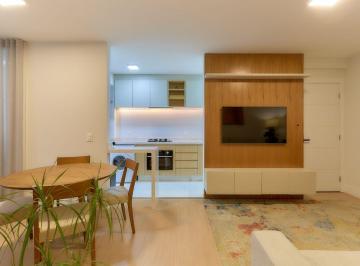 Apartamento de 3 quartos, Curitiba · Apartamento 3 quartos, 1 suíte, 2 vagas - mobiliaido no Champagnat - R$ 900 mil