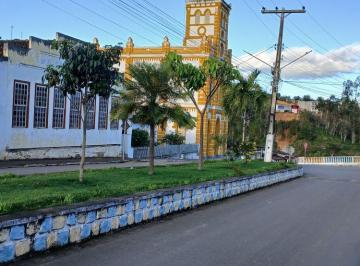 Casa de 4 quartos, Ubaíra · Casa em Ubaíra situada na Rua da Matriz - Centro