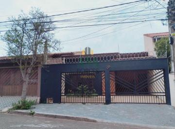 Casa · 3 Quartos · Casa com 03 dormitórios a Zona Oeste