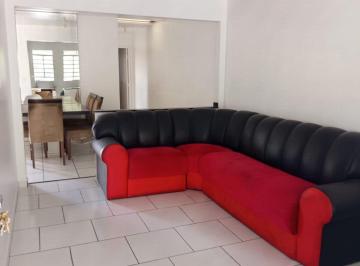 Casa · 100m² · 3 Quartos · 2 Vagas · R$ 3.000,00