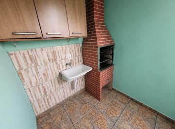 Casa de 4 quartos, Santo André · Casa com 4 dormitórios, 2 banheiros e 2 vagas cobertas no Jardim Marek em Santo André. Imóvel ideal