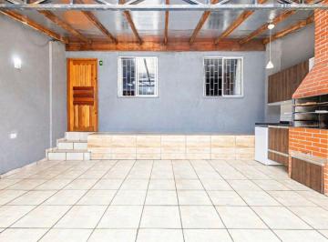 Casa de 2 quartos, Curitiba · CASA SEMI MOBILIADA EM CONDOMÍNIO SEM TAXA + PORTÃO ELETRÔNICO