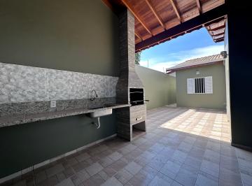 Casa de 3 quartos, Jundiaí · Casa de 240 m² com 3 quartos à venda e aluguel na Colônia