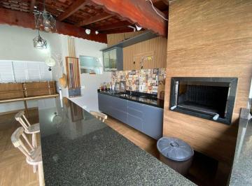 Casa de 3 quartos, Mongaguá · Casa de 177 m² com 3 quartos à venda em Pedreira