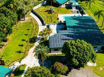 Rural · 1000m² · 60 Vagas · Sitio a venda  para Eventos em pleno  funcionando e alta rentabilidade.