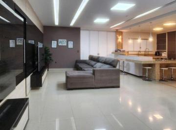 Casa de 4 quartos, Arniqueira · Casa de 278 m² com 4 e 2 suítes quartos à venda em Arniqueira