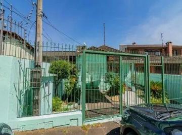 Casa · 70m² · 2 Quartos · 1 Vaga · Casa de 2 dormitórios, 1 vaga de garagem no bairro glória Porto Alegre.