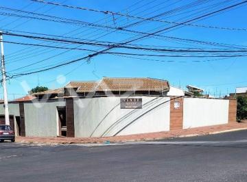 Casa · 206m² · 3 Quartos · 3 Vagas · Casa para venda em Jardim Botânico de 206.00m² com 3 Quartos, 1 Suite e 3 Garagens