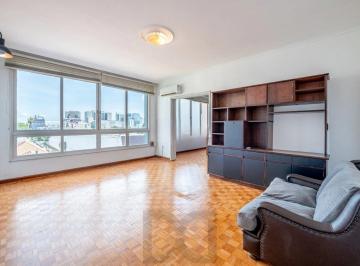 Apartamento · 132m² · 3 Quartos · 2 Vagas · Excelente apartamento com 132m², 3 dormitórios e 2 vagas de garagem, no coração