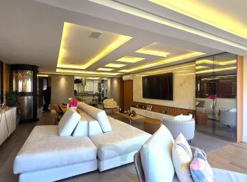 Apartamento · 358m² · 3 Quartos · 3 Vagas · Cobertura de Alto Padrão com 357m2, 3 suítes e 3 vagas de garagem. Vista Permane