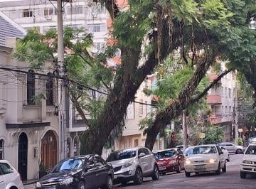 .jpg+2025-07-04 · Casa 4 dormitórios à venda Independência Porto Alegre/RS