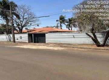Casa 537 m² - Ituiutaba-MG - Av. Independência, 1.287 - Independência - Foto [0] · Casa 537 m² - Ituiutaba-MG - Av. Independência, 1.287 - Independência