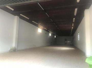 Comercial · 280m² · Galpão, muito bem localizado no centro de Pirassununga, são 280m de ar