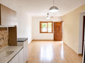 Casa · 175m² · 2 Quartos · 2 Vagas · Casa dois quartos com suíte na Hipica 175m