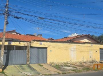 Casa · 398m² · 2 Quartos · 1 Vaga · Imóvel 4 Resid individuais Setor Negrão Lima