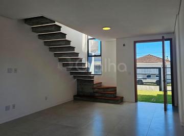 Casa · 135m² · 3 Quartos · 2 Vagas · Casa Geminada Contemporânea em Carianos