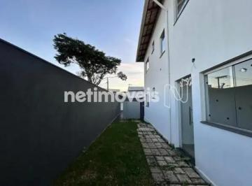 Área externa · Casa Geminada de 03 quartos à venda no São Salvador!