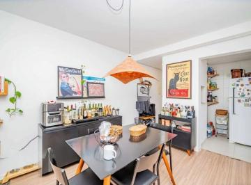 Apartamento de 2 quartos, Porto Alegre · Apartamento de 2 dormitorios à venda em Bom Jesus, Porto Alegre.