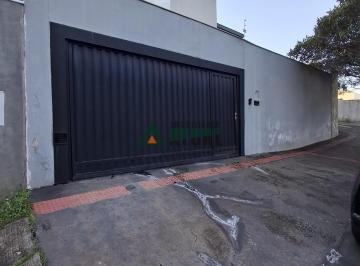 19290715230.jpg · SOBRADO COM 3 QUARTOS SENDO UMA SUÍTE A VENDA NA REGIÃO SUL DE LONDRINA.