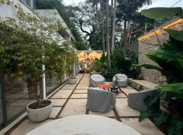 e2b9dc26a1d97654acb23850a2cb5ee00c136e7a · Casa com 2 suítes à venda, 180 m² por R$ 12.500.000 - Jardim Europa - São Paulo/SP