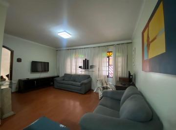 Casa de 4 quartos, São Bernardo do Campo · Casa térrea com 188m², 4 dormitórios sendo 1 suíte e 3 vagas de garagem.