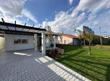 Casa · 120m² · 3 Quartos · 3 Vagas · Casa à venda no Centro de Tramandai