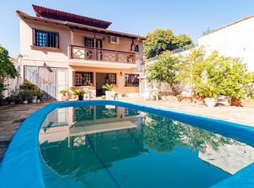 Casa · 225m² · 5 Quartos · 3 Vagas · JISI 692 Casa 612491036-61