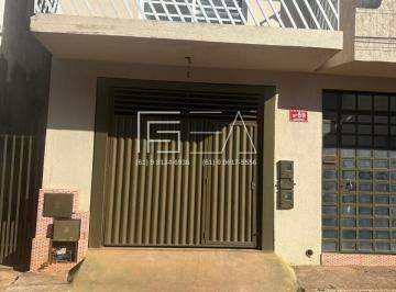 Comercial · 140m² · PRÉDIO À VENDA | 3 APARTAMENTOS + LOJA COMERCIAL