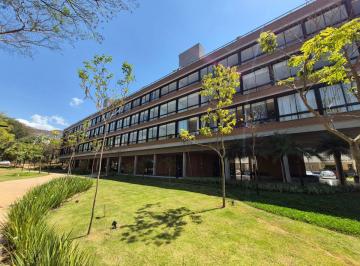Apartamento de 2 quartos, Brasília · Uma raridade no coração de Brasília!