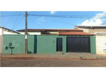 Foto 01 · Casa, Ipe Amarelo, Frutal, MG