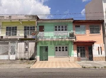 Casa · 96m² · 3 Quartos · Casa Reformada para Alugar na Cidade Velha, Belém – 3 Quartos e 96 m²