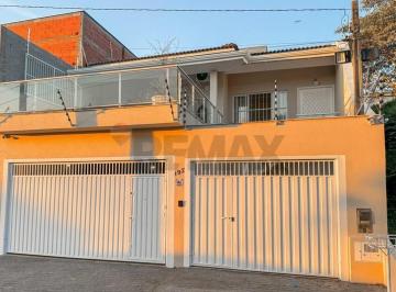 Casa · 222m² · 4 Quartos · 3 Vagas · Casa à venda no Central Park II - 4 quartos - 3 vagas de garagem - 222m² de construção - R$ 840.000,
