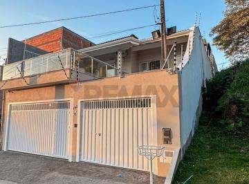 Casa · 222m² · 4 Quartos · 3 Vagas · Casa à venda no Central Park II - 4 quartos - 3 vagas de garagem - 222m² de construção - R$ 795.000,