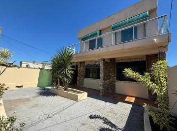 Casa · 180m² · 4 Quartos · 3 Vagas · Casa em Parque Leopoldina - Campos dos Goytacazes