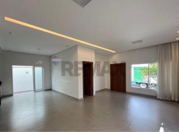 Casa · 200m² · 5 Quartos · Casa em condomínio com 05 quartos e suíte - Urbanova!