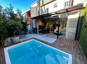 Casa · 135m² · 3 Quartos · 2 Vagas · Casa de Condomínio com135m² patio com piscina - Passo das Pedras