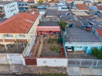 Terreno · 78m² · 3 Vagas · VENDA DE UM LOTE COM 275M² QUADRA 17 SETOR LESTE COM UMA CASA ORIGINAL