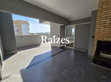 Apartamento · 156m² · 4 Quartos · 2 Vagas · Cobertura com 3 quartos sendo 1 suíte no bairro Martins em Uberlândia