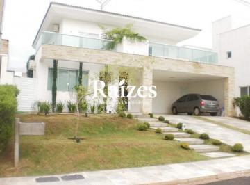 Casa · 370m² · 4 Quartos · 4 Vagas · Casa Sobrado em condomínio fechado com 4 suítes, escritório e lazer completo em Uberlândia