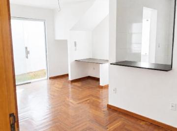 Casa · 125m² · 2 Quartos · 1 Vaga · Amplo imóvel de 124,93 m² no Salgado Filho
