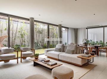Casa · 488m² · 3 Quartos · 3 Vagas · Jardim Europa! Alto Padrão!