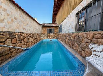 Casa · 65m² · 2 Quartos · 2 Vagas · Casa à venda na Guilhermina, Praia Grande, com piscina e churrasqueira