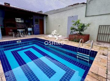 Casa · 169m² · 3 Quartos · 2 Vagas · Casa residencial à venda no Campo Grande, em Santos, com piscina e churrasqueira