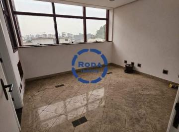 Comercial · 57m² · 1 Vaga · Sala comercial com divisórias, copa e excelente localização no Edifício Cittá Di Cosenza