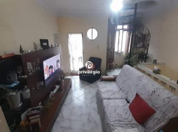 Casa · 71m² · 4 Quartos · 1 Vaga · CASA DUPLEX EM VILA FAMILIAR.
