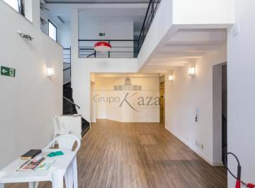 Comercial · 450m² · 3 Quartos · 5 Vagas · Prédio Comercial - Moema - 675m².