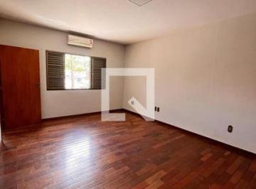 Casa · 321m² · 4 Quartos · 6 Vagas · Casa para Aluguel - Brasil, 4 Quartos, 321 m2 - Uberlândia