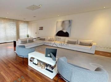 Casa · 859m² · 4 Quartos · 5 Vagas · Casa espaçosa e moderna - Jardim Europa - 4 suítes - 859m².