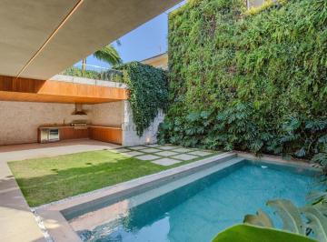 Casa · 402m² · 5 Quartos · 4 Vagas · Casa com Piscina e Rooftop - Jardim América - 5 suítes - 4 vagas de garagem - 620m².